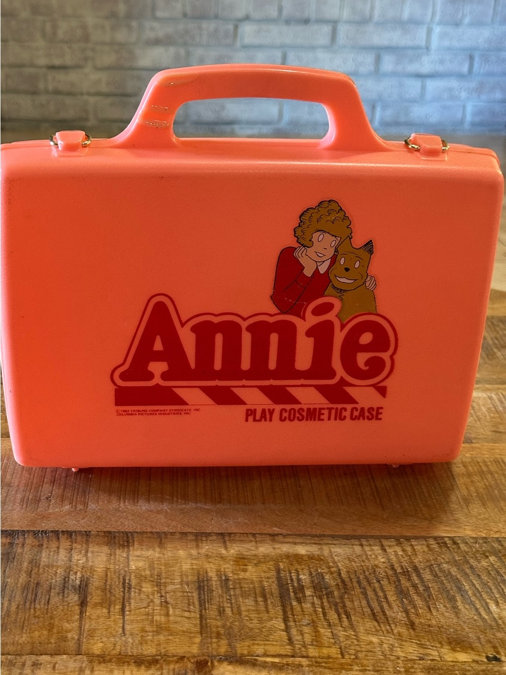 Vintage Orange Annie Play Cosmetic Case 1982